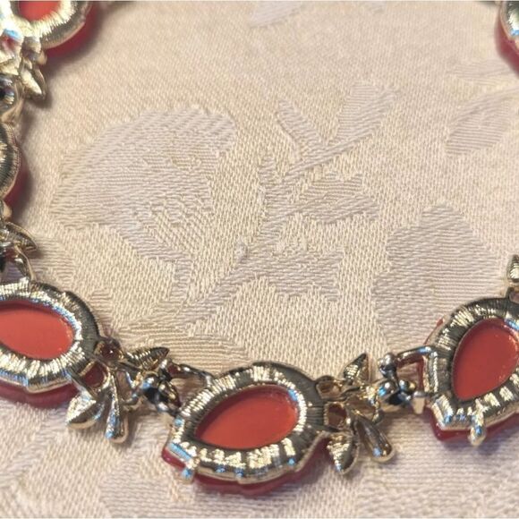 Vintage Red Moonglow Thermoset Panel Link Necklace Mid Century Gold Tone EUC - Picture 6 of 7